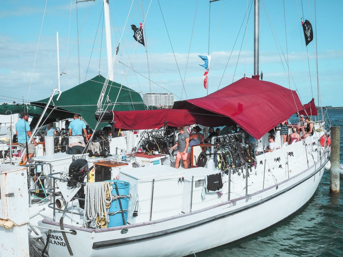 Scuba Diving From A Liveaboard In The Bahamas With The Vancouver Diving