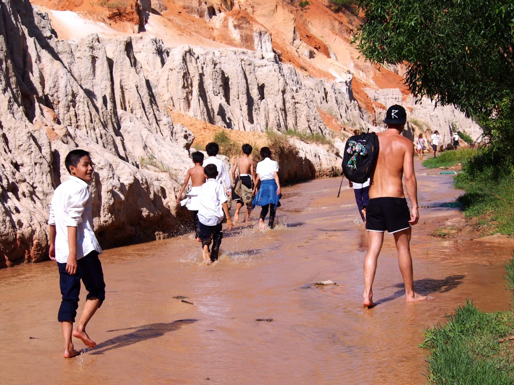 red sand dunes mui ne