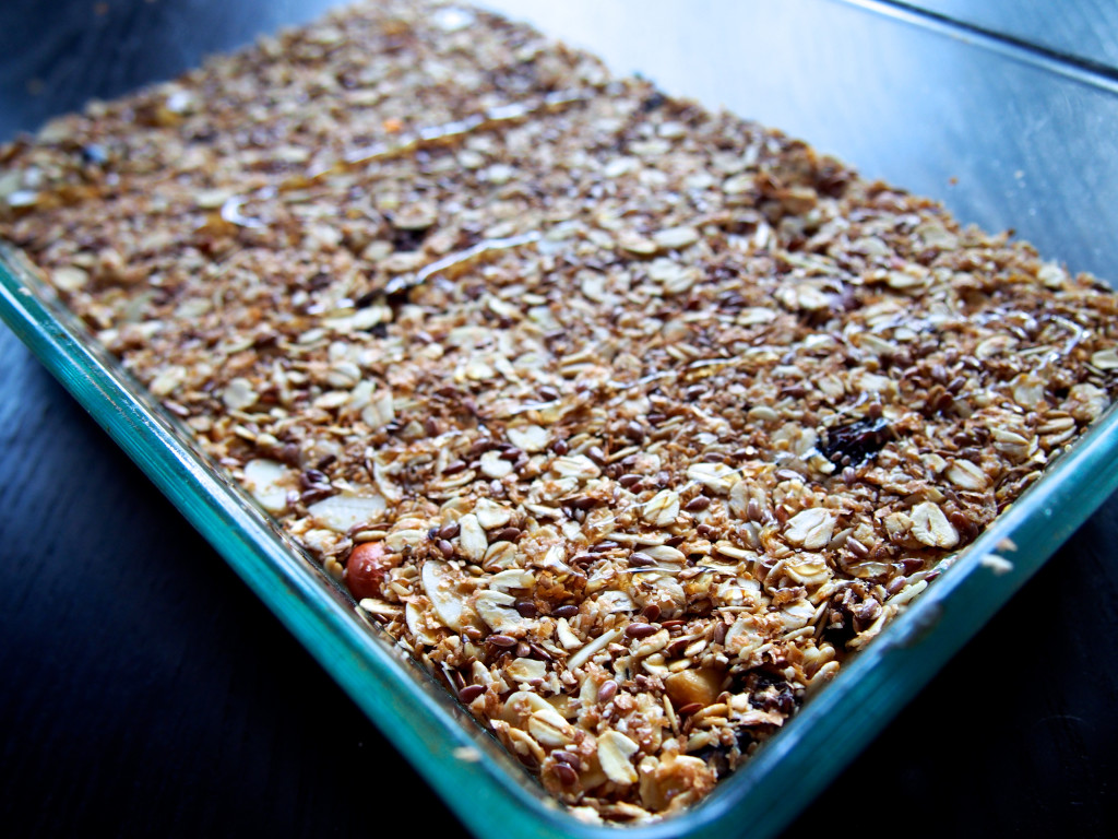 oat and nut granola