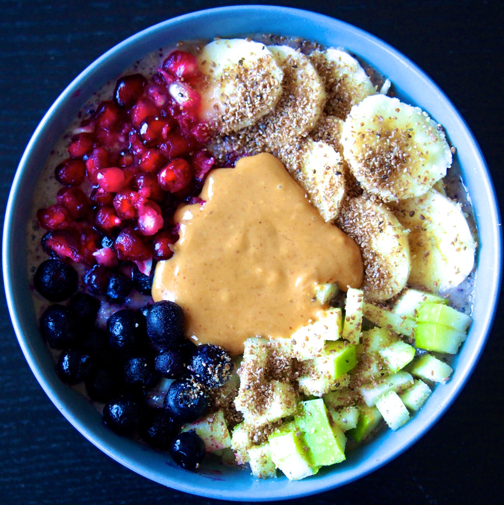 Breakfast smoothie bowl