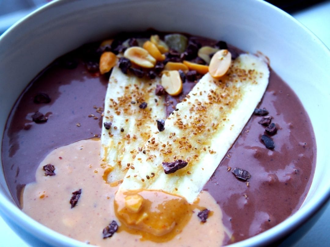 how to make a smoothie bowl