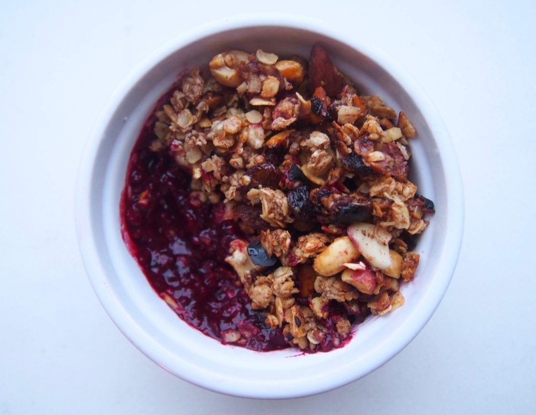 oat and nut berry crumble