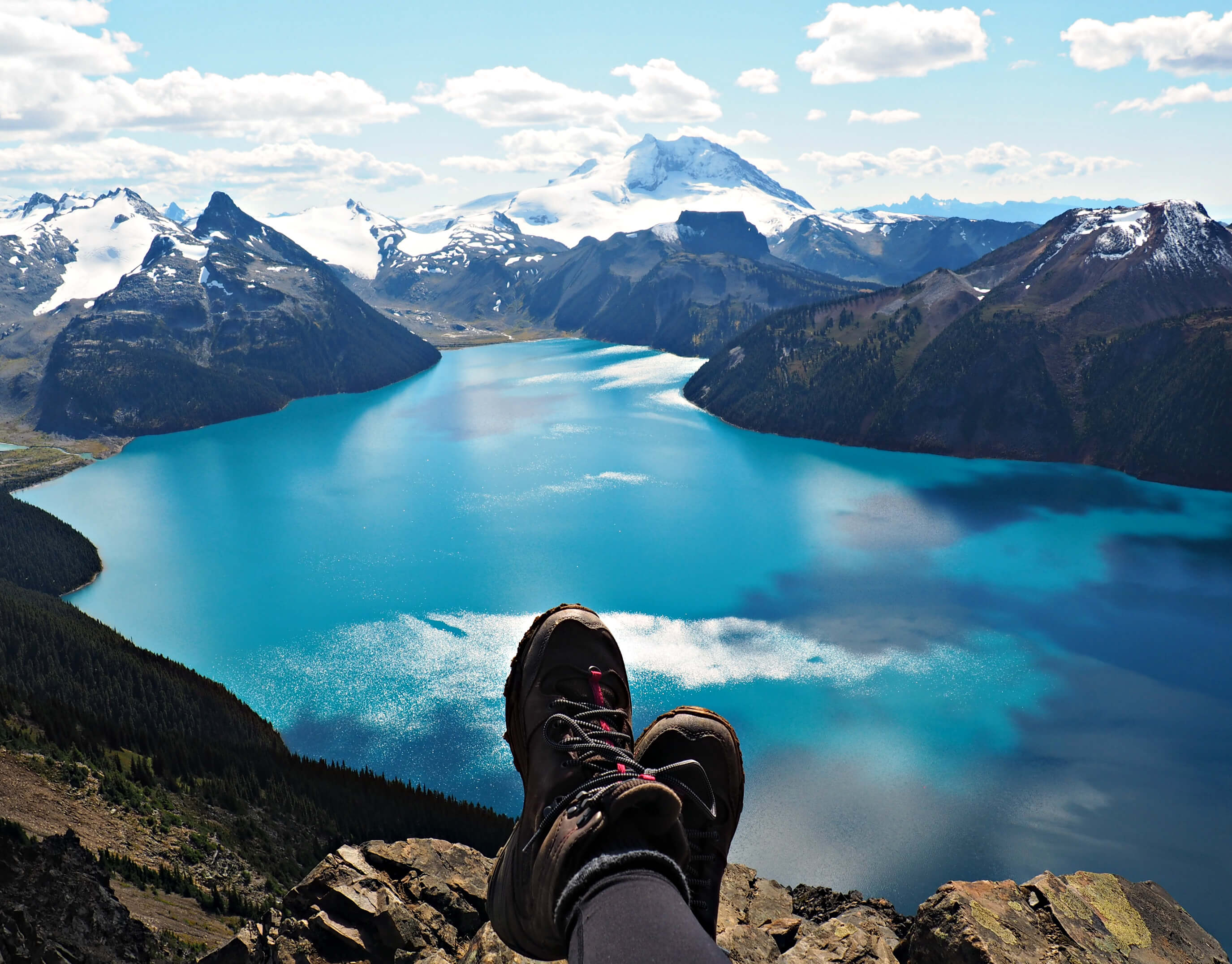 summer hikes around vancouver