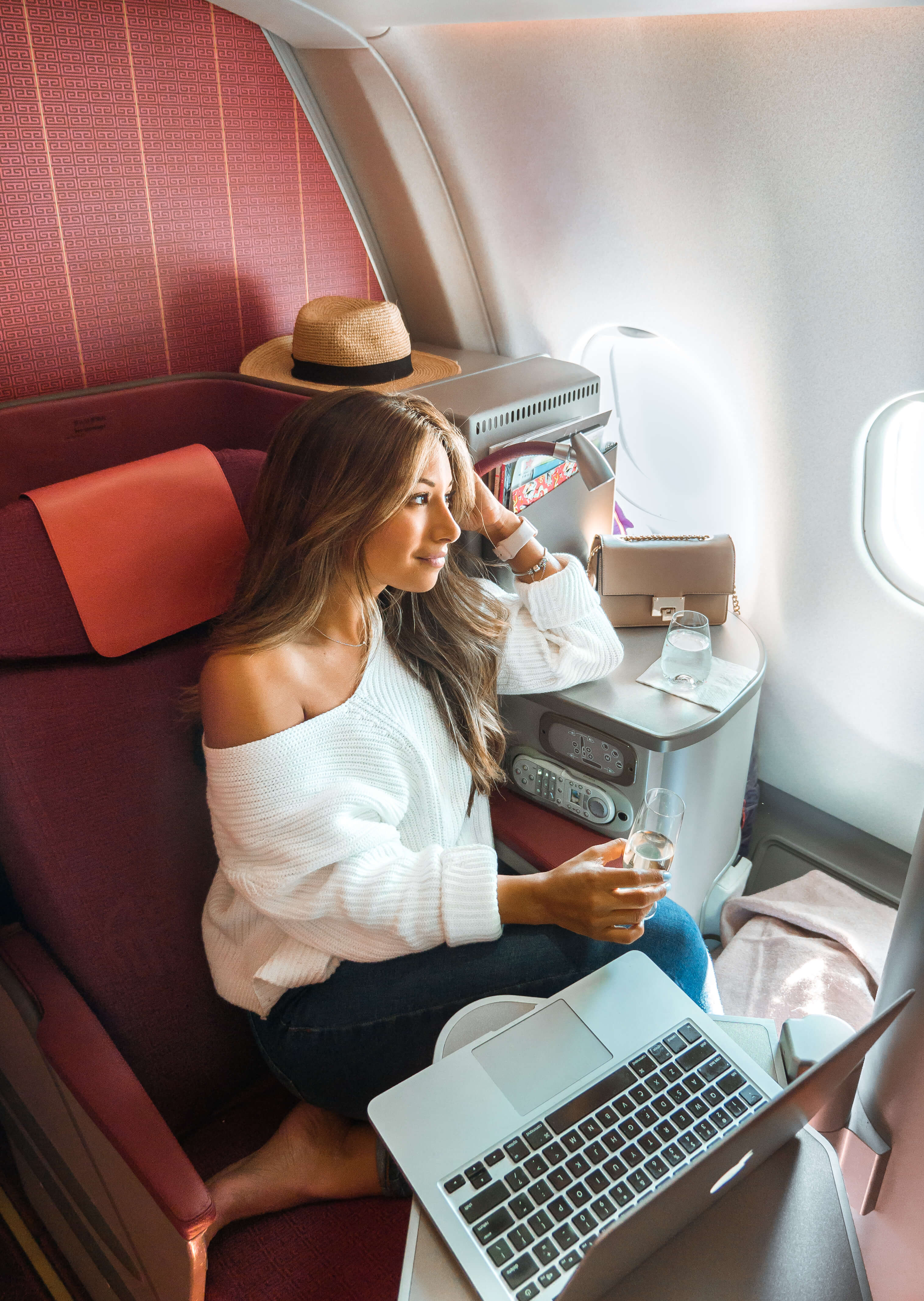 6 Tips For Travelling Long Haul + Flying Hong Kong Airlines Business Class