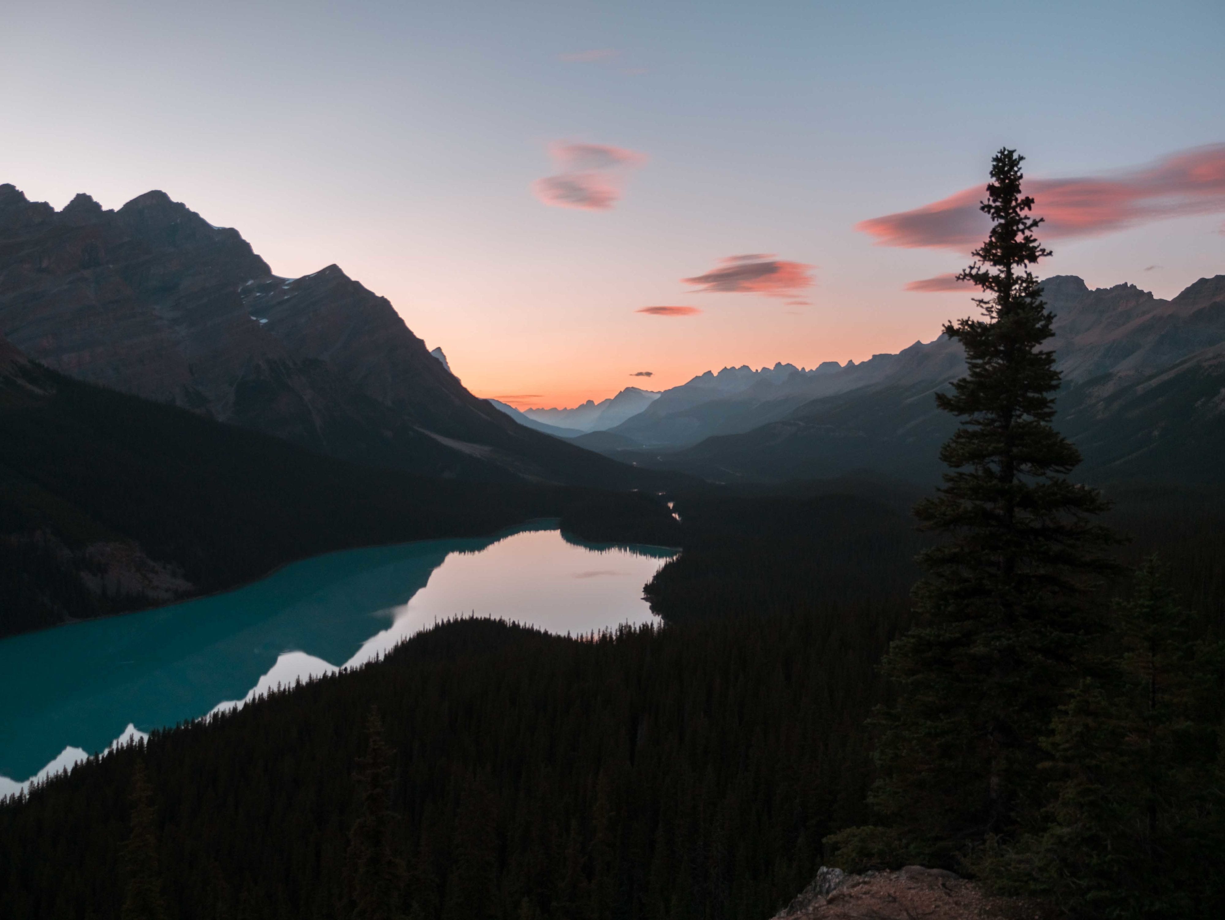 Beautiful sunset landscape, Peyto Lake