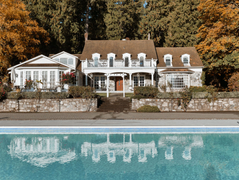 6 Practical Tips For Finding The Perfect Wedding Venue | Go Live Explore