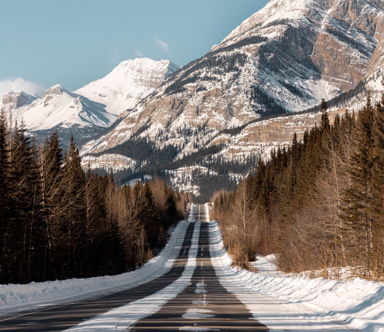 Icefields Parkway in Winter